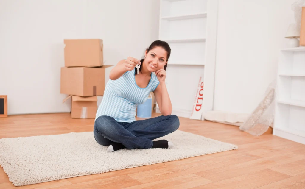 picture showing moving while pregnant